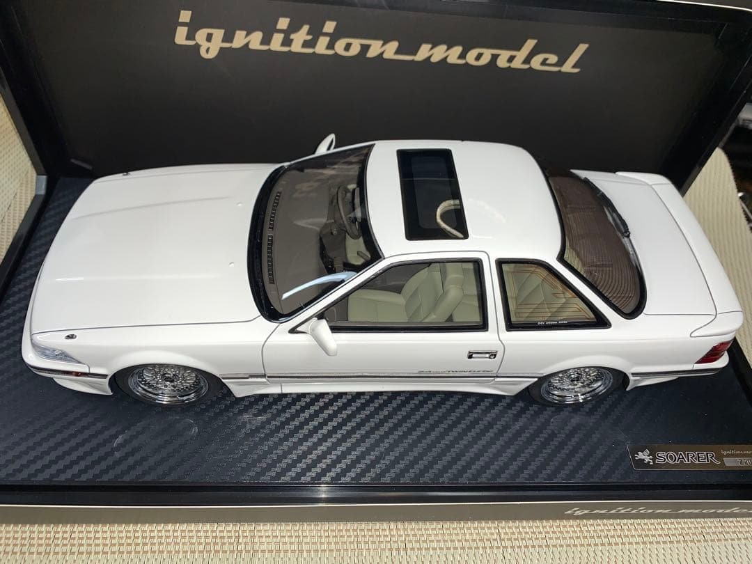 イグニッションモデル 1/18 トヨタ ソアラ2.0ツインターボL